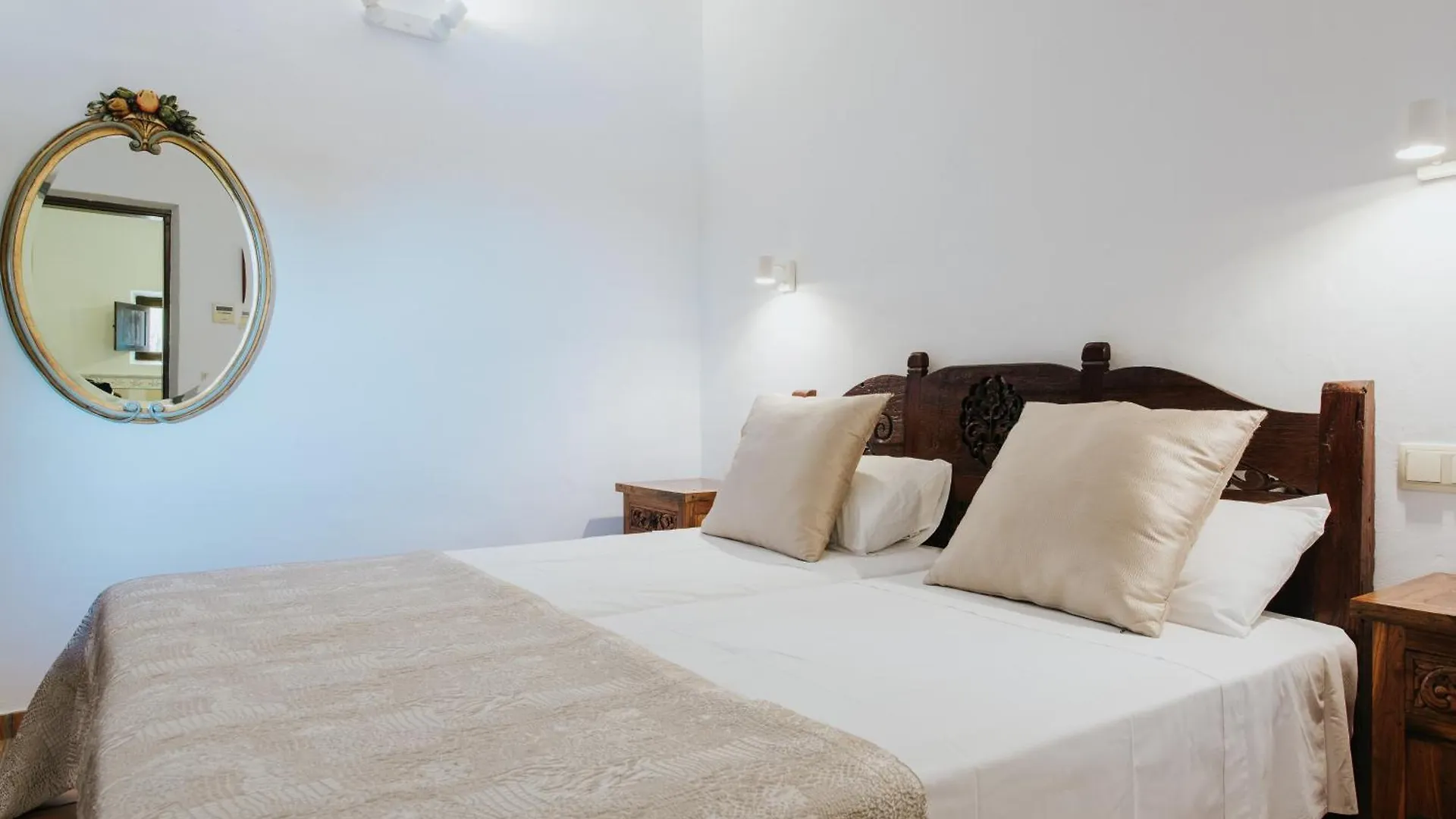فندق مبيت وإفطار كالا تاريدا Villa & Guesthouse Paissa D'En Bernat