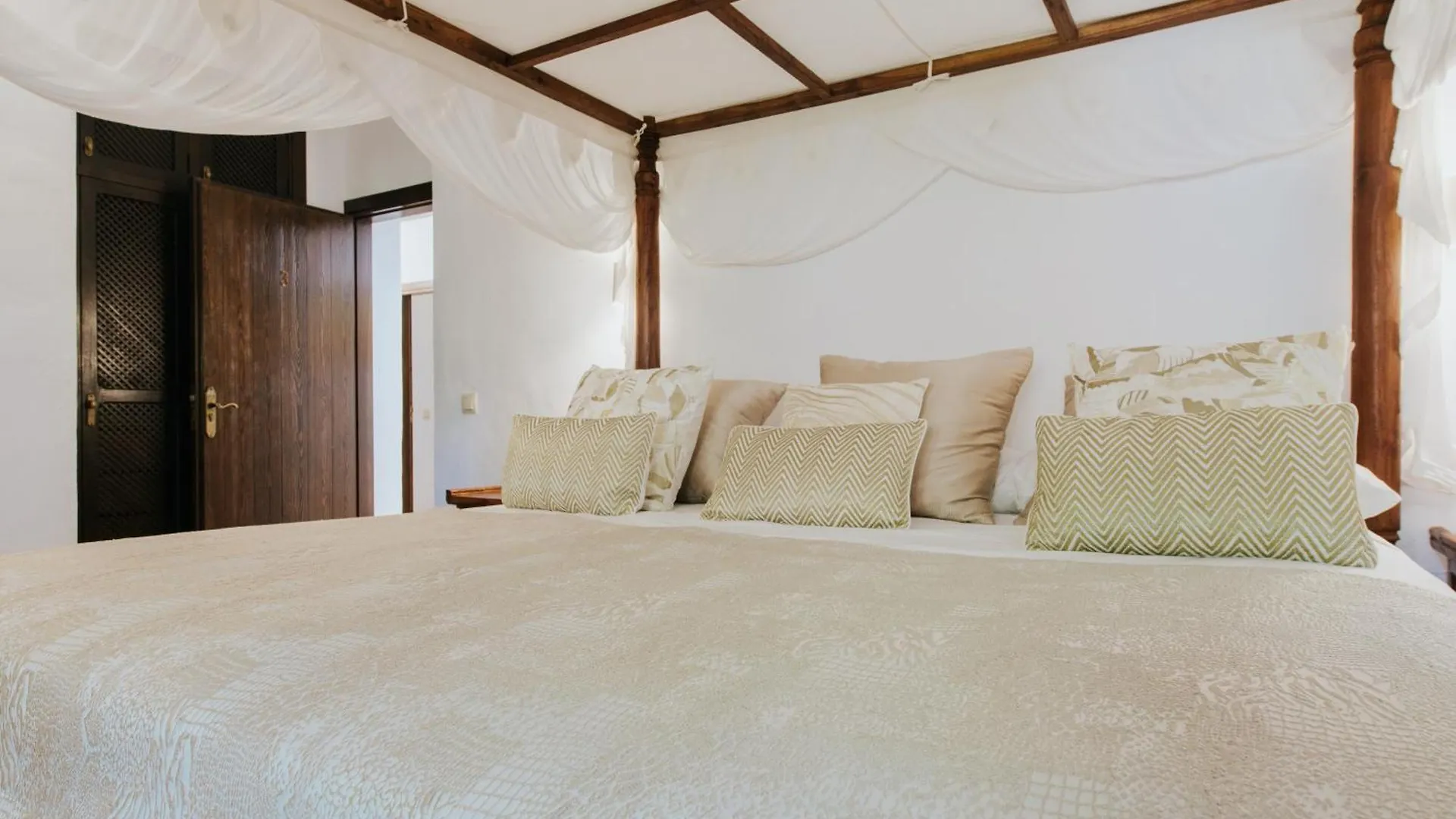 فندق مبيت وإفطار كالا تاريدا Villa & Guesthouse Paissa D'En Bernat